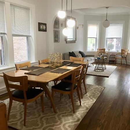 Logan Square Modern Apartment Chicago Esterno foto