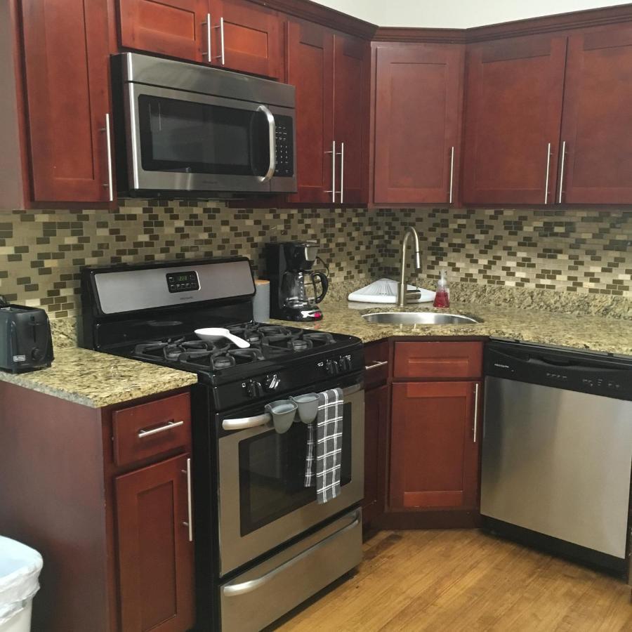 Logan Square Modern Apartment Chicago Esterno foto